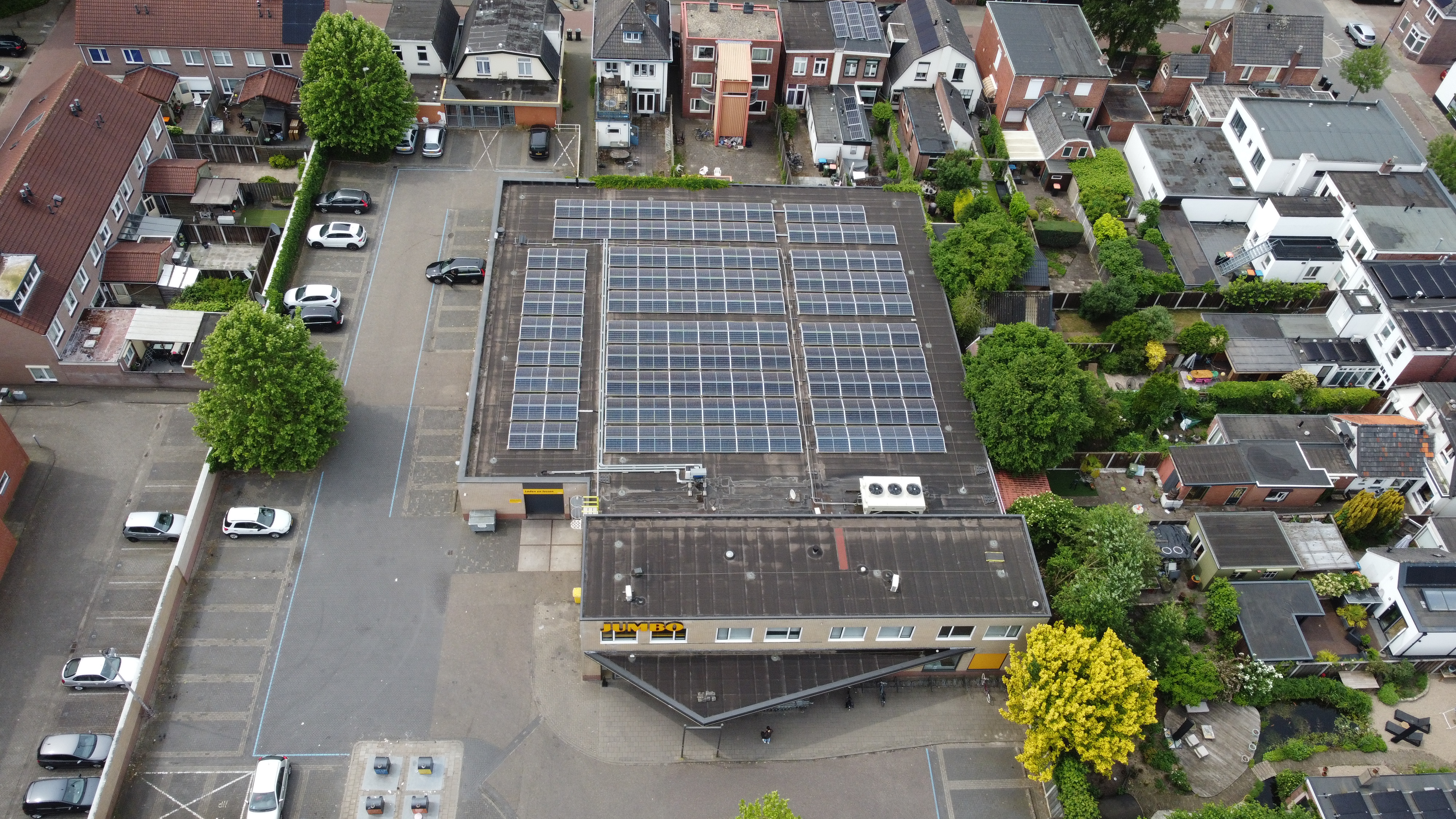 Zakelijke zonnepanelen die Zoncoalitie realiseerde voor POA