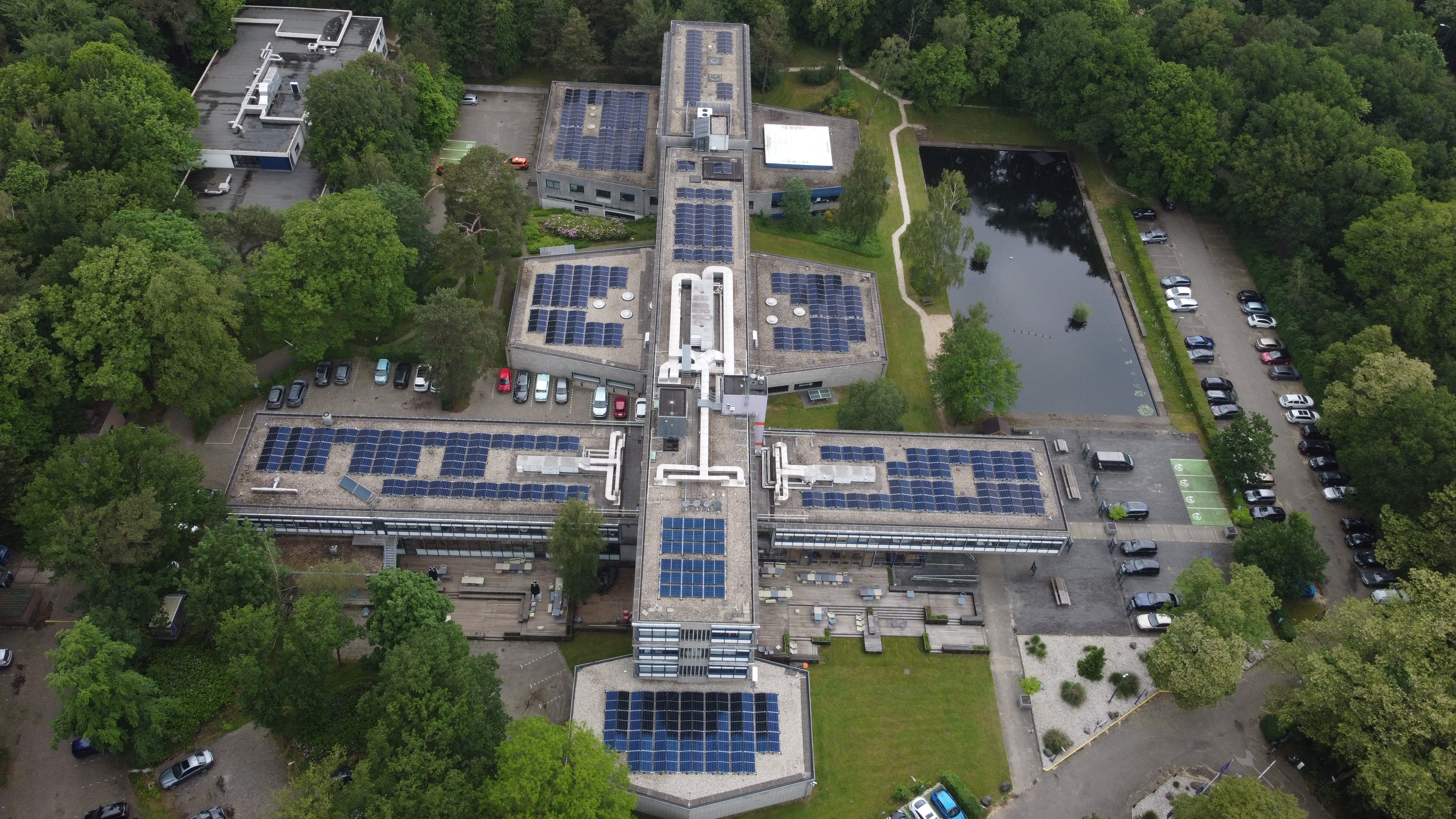 Zakelijke zonnepanelen die Zoncoalitie realiseerde voor POA